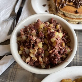 Toast - Corned beef hash side - Breakfast & Brunch Near Me - Red Bank, New Jersey