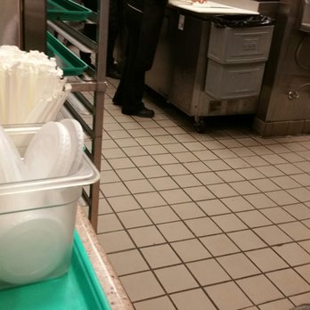 Straw Hat Pizza - The workers arent wearing any gloves after taking orders she went straight on making the food - Pizza Near Me - San Jose, California Straw Hat Pizza - The workers arent wearing any gloves after taking orders she went straight on making the food - Pizza Near Me - San Jose, California