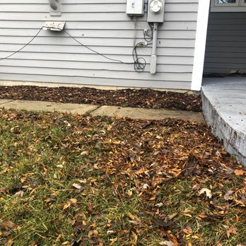 Pro Team Works - Piles of leaves left - despite having called twice in the same week asking them to not leave a mess behind. - Window Washing Near Me - Hillside, Illinois Pro Team Works - Piles of leaves left - despite having called twice in the same week asking them to not leave a mess behind. - Window Washing Near Me - Hillside, Illinois