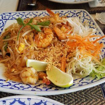 Lucky Elephant - Pad thai - Thai Near Me - Ontario, California Lucky Elephant - Pad thai - Thai Near Me - Ontario, California