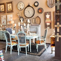 Robyn's Nest Boutique