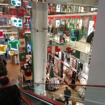 UNIQLO - Women's Clothing Near Me - New York, New York