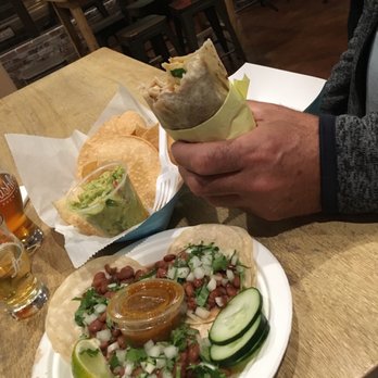 Gio's Tacos & Burritos - Food Trucks Near Me - Ventura, California Gio's Tacos & Burritos - Food Trucks Near Me - Ventura, California