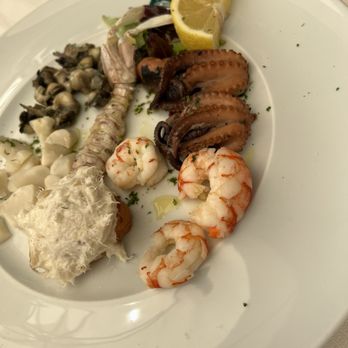 Trattoria da Romano - Mixed Seafood - Venetian Near Me - Burano, VE Trattoria da Romano - Mixed Seafood - Venetian Near Me - Burano, VE