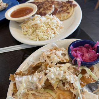 El Aguila Honduran Kitchen - Tacos Hondureños Pupusa Kids - Honduran Near Me - Arden, North Carolina El Aguila Honduran Kitchen - Tacos Hondureños Pupusa Kids - Honduran Near Me - Arden, North Carolina