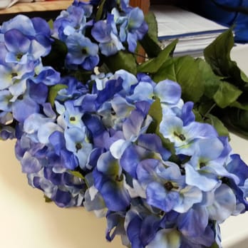 Silk Plantation - Silk blue hydrangea bundle. I was hoping for a little more blue. Looks more purple. $5.50, bought on 8/18/14. - Flowers & Gifts Near Me - Los Angeles, California Silk Plantation - Silk blue hydrangea bundle. I was hoping for a little more blue. Looks more purple. $5.50, bought on 8/18/14. - Flowers & Gifts Near Me - Los Angeles, California