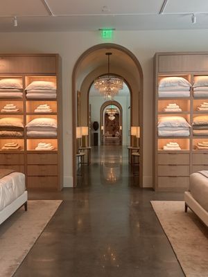 RH Raleigh | The Gallery at North Hills by null