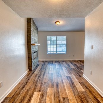 That's Right Property Management - Remodeled long term rental with electronic fireplace - Property Management Near Me - Moultrie, Georgia That's Right Property Management - Remodeled long term rental with electronic fireplace - Property Management Near Me - Moultrie, Georgia
