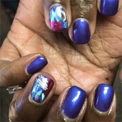 Monicure Palace - Gel Manicure with Transer Foil Accents