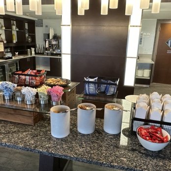 Marriott Marquis Washington, DC - M Lounge - Hotels Near Me - Washington, DC, District of Columbia Marriott Marquis Washington, DC - M Lounge - Hotels Near Me - Washington, DC, District of Columbia