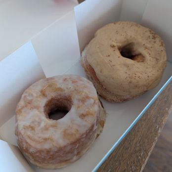 Five Daughters Bakery 12south - The Purist (Vanilla Glaze) & Maple Glaze - Donuts Near Me - Nashville, Tennessee
