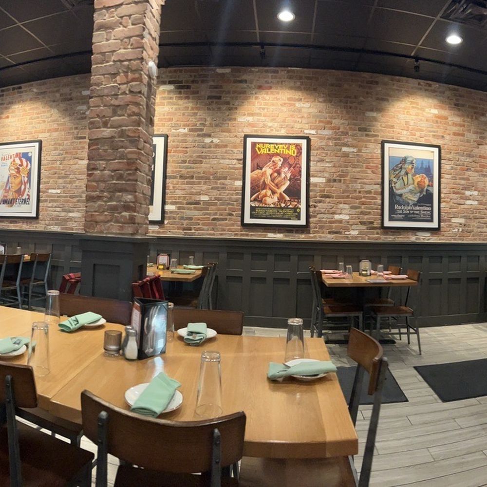 Valentino's Restaurant - Dining room - Diners Near Me - Baltimore, Maryland Valentino's Restaurant - Dining room - Diners Near Me - Baltimore, Maryland