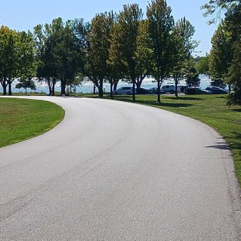 Holmes Lake Park - Playgrounds Near Me - Lincoln, Nebraska