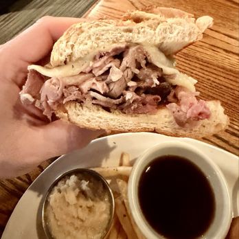 Blue Ridge Grill - Prime Rib Sandwich was screaming to be eaten - American Near Me - Leesburg, Virginia
