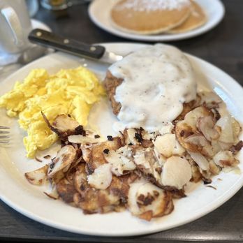 Rusty Pelican Cafe - Country Fried Steak - Breakfast & Brunch Near Me - Woodinville, Washington Rusty Pelican Cafe - Country Fried Steak - Breakfast & Brunch Near Me - Woodinville, Washington