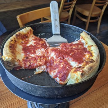 Old Chicago Pizza - Small cheese pizza (~4 slices) - Pizza Near Me - Petaluma, California Old Chicago Pizza - Small cheese pizza (~4 slices) - Pizza Near Me - Petaluma, California