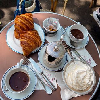 Carette - Patisserie/Cake Shop Near Me - Paris, 75 Carette - Patisserie/Cake Shop Near Me - Paris, 75