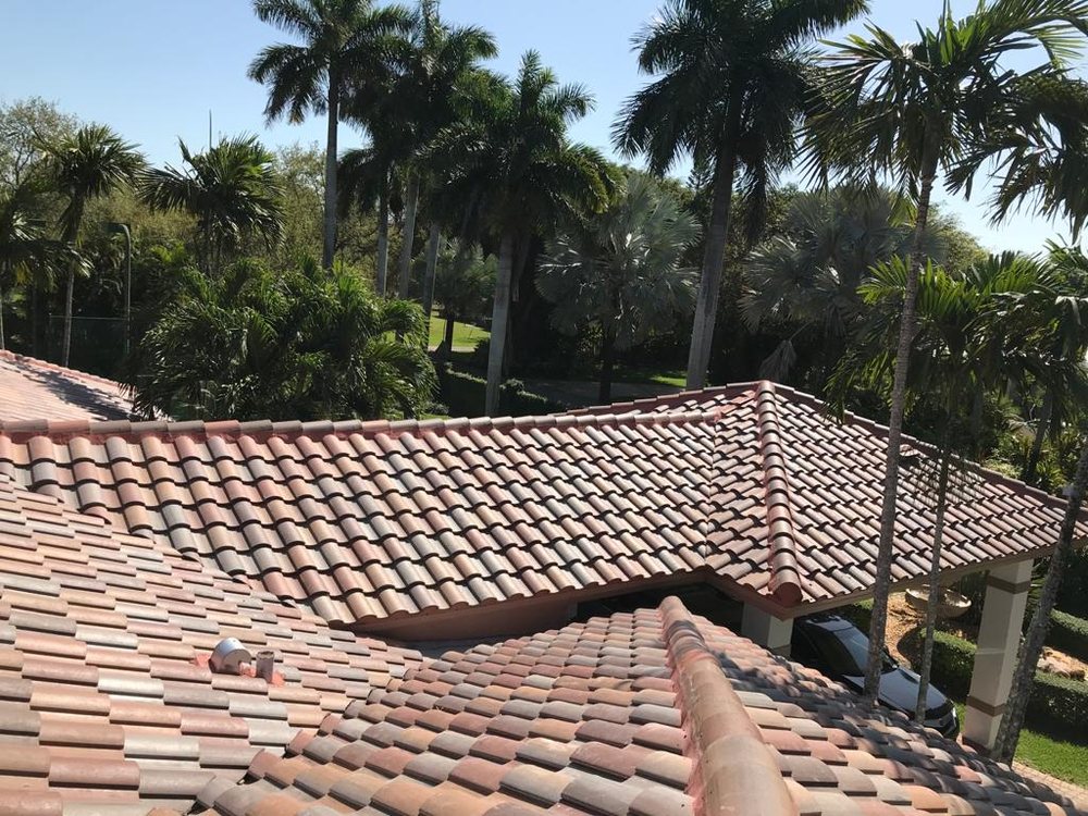 Slide of Alex Roofing