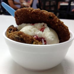 Sweet Addiction - Oatmeal raisin cookies with strawberry cheesecake ice cream