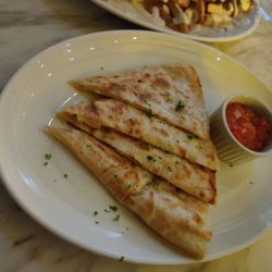 Green Bar - quesadilla