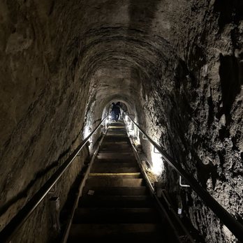 Cave Store - Walking Tours Near Me - La Jolla, California
