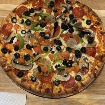 Alas Toxicas - Pizza Near Me - Cerritos, California