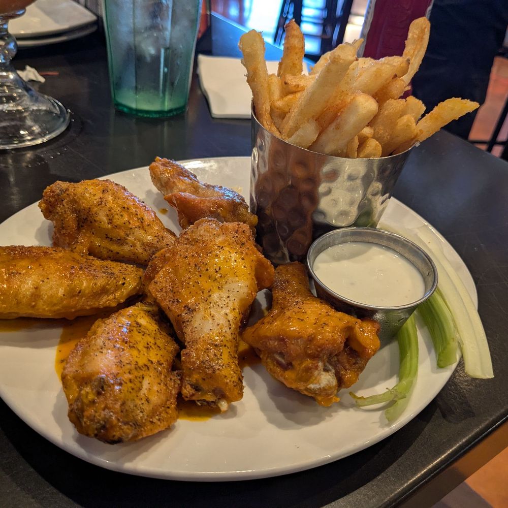 Bombshells Restaurant & Bar - stinger wings - Sports Bars Near Me - Pearland, Texas