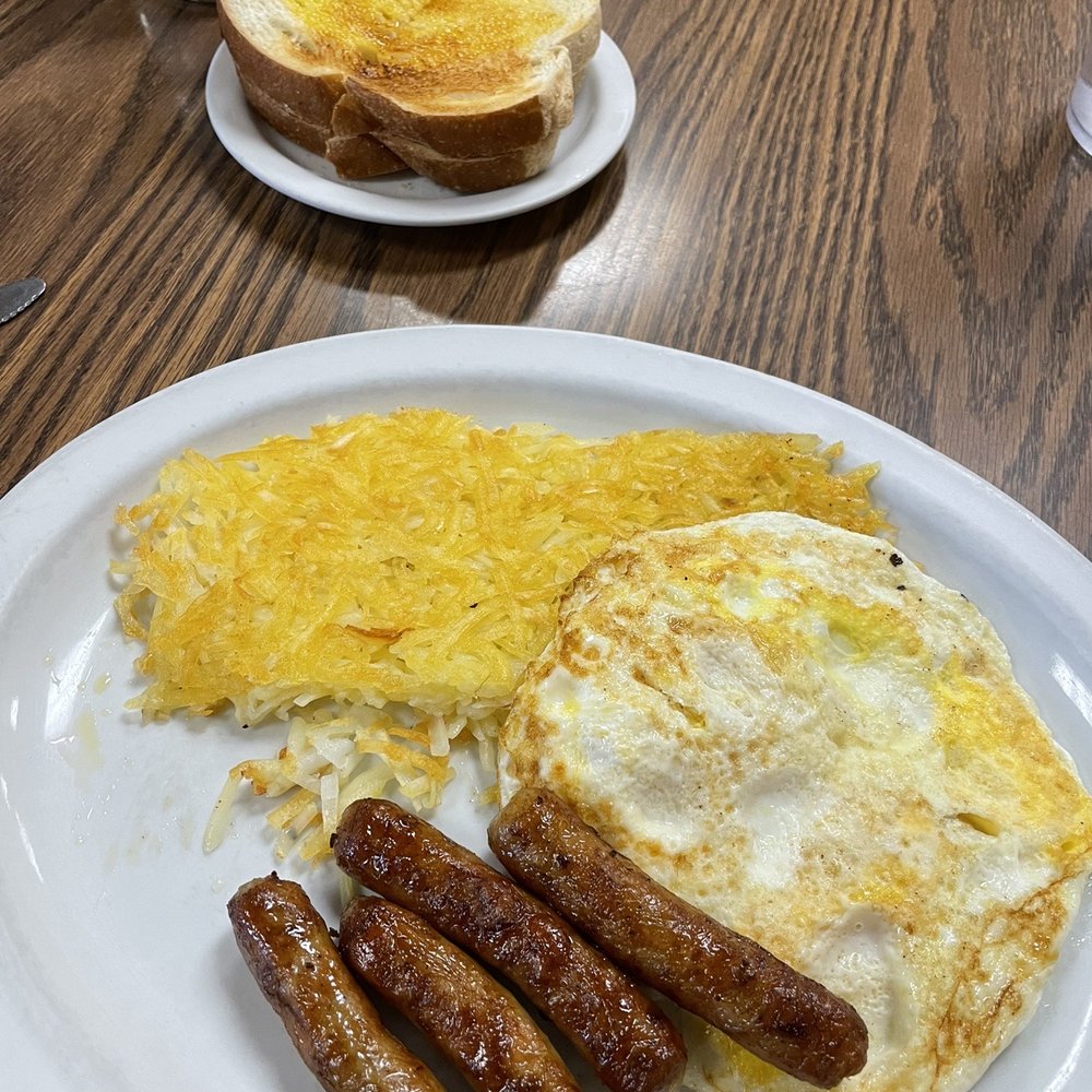 Cully's Restaurant - Eggs with sausage links - Breakfast & Brunch Near Me - Poway, California