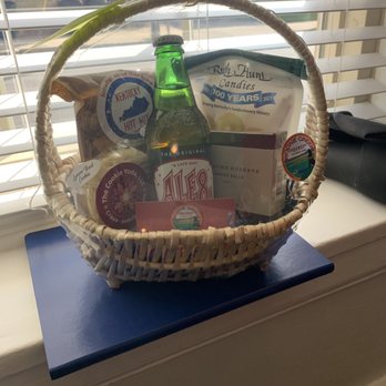 Boone Creek Creamery - Gift Basket - Food Tours Near Me - Lexington, Kentucky Boone Creek Creamery - Gift Basket - Food Tours Near Me - Lexington, Kentucky