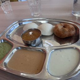 Idli Vada Combo