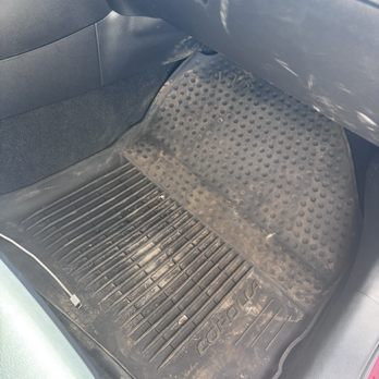 Classic Car Wash - Inside the car mat - Car Wash Near Me - Saratoga, California Classic Car Wash - Inside the car mat - Car Wash Near Me - Saratoga, California