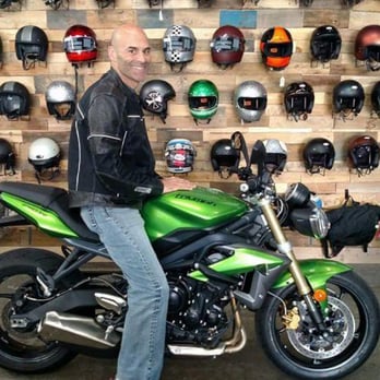 Pacific Northwest Motorcycle Safety - Chris on his Triumph Street Triple - Driving Schools Near Me - Auburn, Washington Pacific Northwest Motorcycle Safety - Chris on his Triumph Street Triple - Driving Schools Near Me - Auburn, Washington