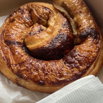 Bear Claw Bakery - Coffee & Tea Near Me - Pine Mountain Club, California