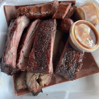 Evie Mae's Pit Barbecue - Wonderful ribs! Great brisket. Good German sausage. - Barbeque Near Me - Wolfforth, Texas Evie Mae's Pit Barbecue - Wonderful ribs! Great brisket. Good German sausage. - Barbeque Near Me - Wolfforth, Texas