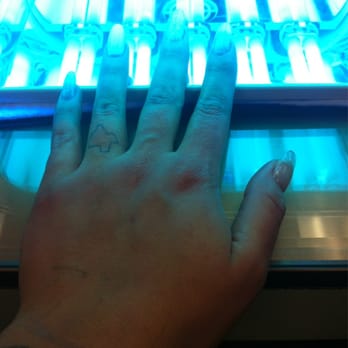 Da Vi Nails - Getting hooked up as usual - Nail Salons Near Me - San Marcos, California