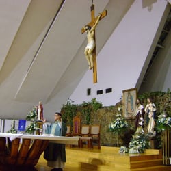 San Pio X - Atrio del templo.