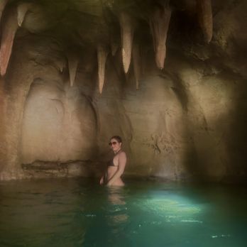 Discovery Cove - Cave - Amusement Parks Near Me - Orlando, Florida Discovery Cove - Cave - Amusement Parks Near Me - Orlando, Florida