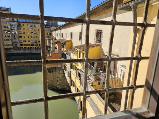 Corridoio Vasariano by null