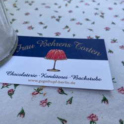 Frau Behrens Torten - Koreanischer Grüner Tee und Kirsch-Mandel-Tarte