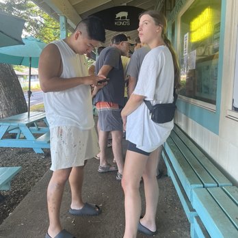 Kono's Northshore - Haleiwa - Line to order moves quickly - Hawaiian Near Me - Haleiwa, Hawaii Kono's Northshore - Haleiwa - Line to order moves quickly - Hawaiian Near Me - Haleiwa, Hawaii
