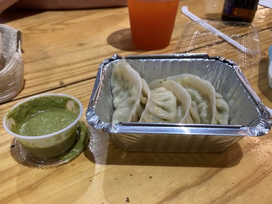 Momo Cha by null