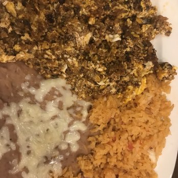 Hacienda Leon - Huevos Con Chorizo - large portion and delicious - Mexican Near Me - Bloomington, Illinois Hacienda Leon - Huevos Con Chorizo - large portion and delicious - Mexican Near Me - Bloomington, Illinois