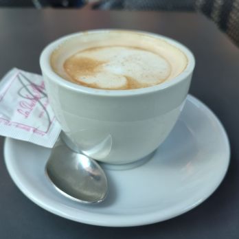 La Dulce Alianza - Cafe con leche (1,65 €) - Desserts Near Me - Almería, Alabama La Dulce Alianza - Cafe con leche (1,65 €) - Desserts Near Me - Almería, Alabama