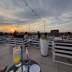 Hotel Parq Central - Rooftop Bar!