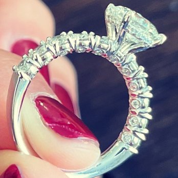 Manya Jewelers - Engagement ring. - Jewelry Near Me - Valencia, California Manya Jewelers - Engagement ring. - Jewelry Near Me - Valencia, California