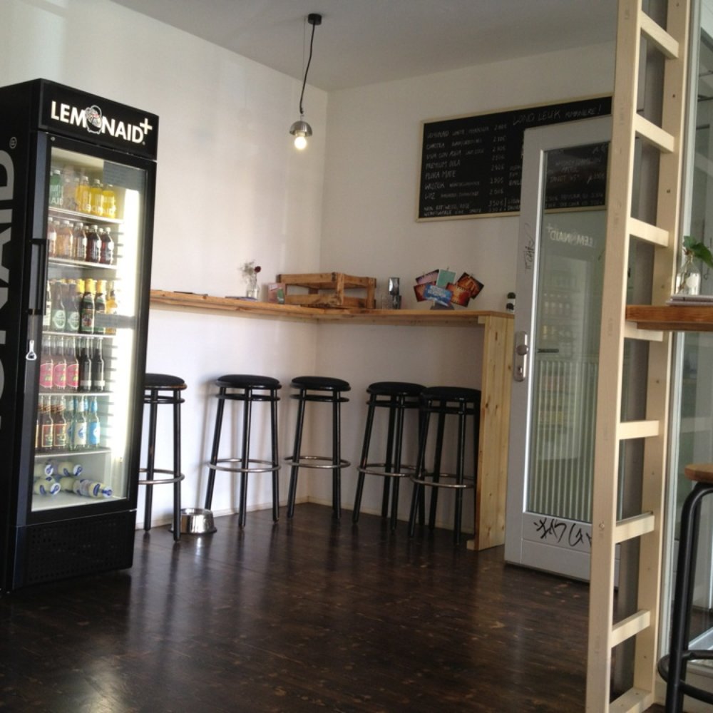 Tanteleuk - Inside - Cafes Near Me - Dresden, SN Tanteleuk - Inside - Cafes Near Me - Dresden, SN