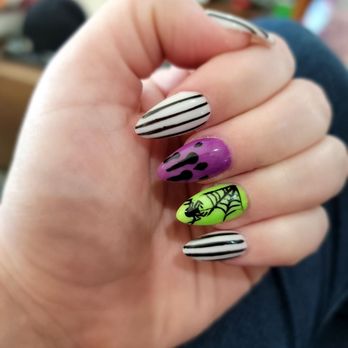 Gloss Nail Lounge - Beetlejuice, Beetlejuice, Beetlejuice! - Nail Salons Near Me - Katy, Texas Gloss Nail Lounge - Beetlejuice, Beetlejuice, Beetlejuice! - Nail Salons Near Me - Katy, Texas