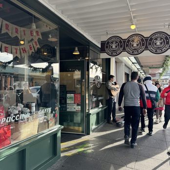 Starbucks - Coffee & Tea Near Me - Seattle, Washington Starbucks - Coffee & Tea Near Me - Seattle, Washington