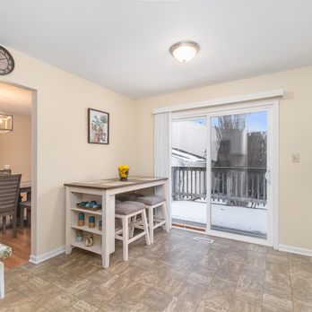 FreeStand Home Solutions - Rental Home in Aurora, Illinois- Kitchen - Apartments Near Me - Naperville, Illinois FreeStand Home Solutions - Rental Home in Aurora, Illinois- Kitchen - Apartments Near Me - Naperville, Illinois