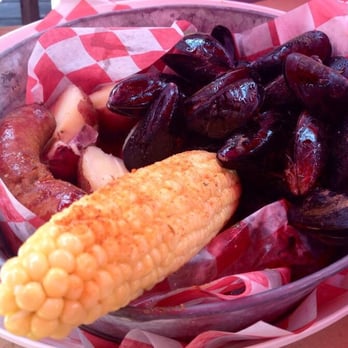 Phillips Seafood - Mussel basket (24 mussels). - Seafood Near Me - Baltimore, Maryland